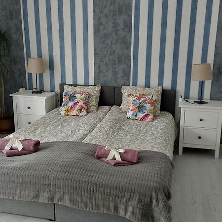 Апартаменти Apartament 42C Цехоцинек Номер фото