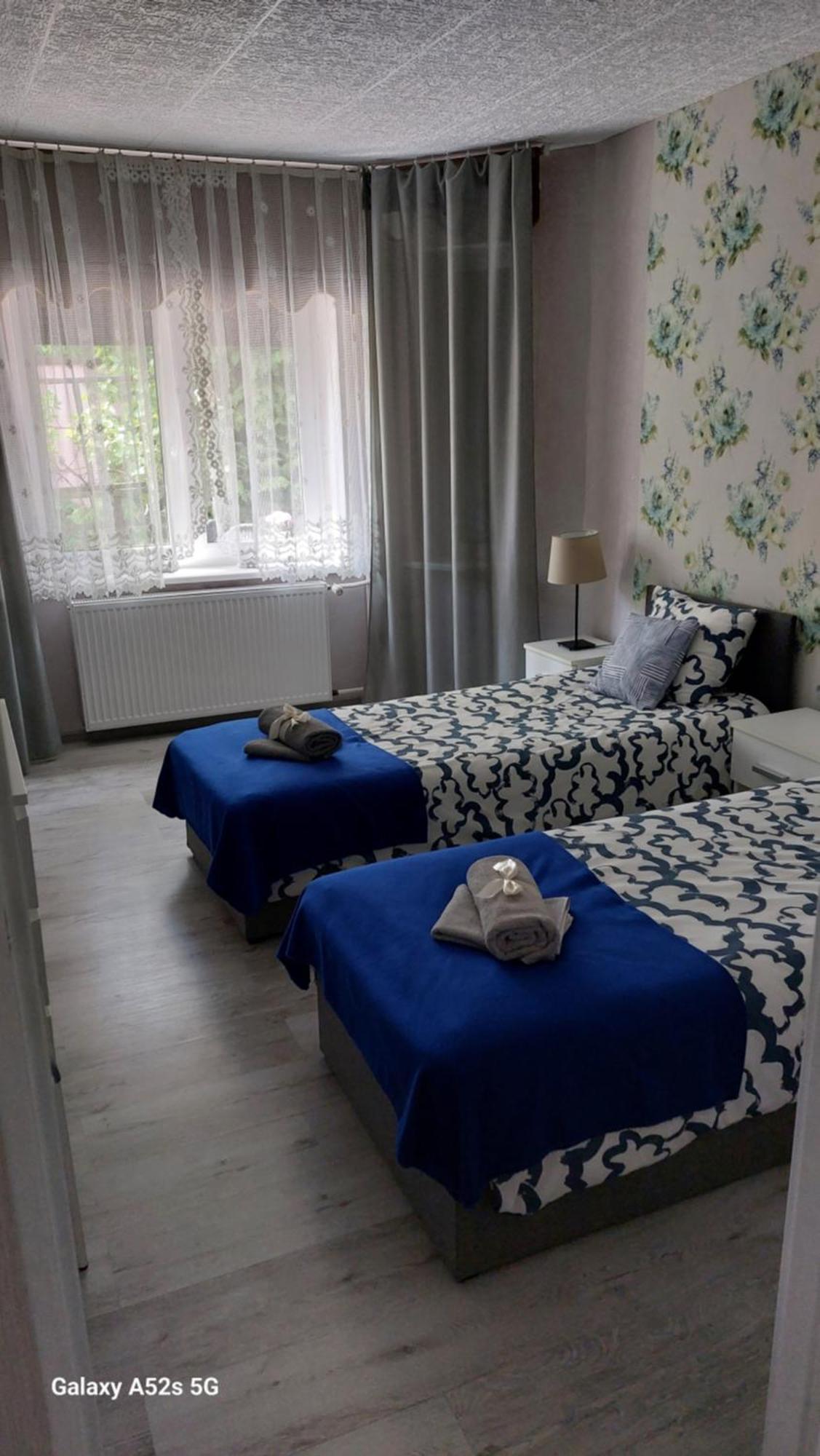 Апартаменти Apartament 42C Цехоцинек Номер фото